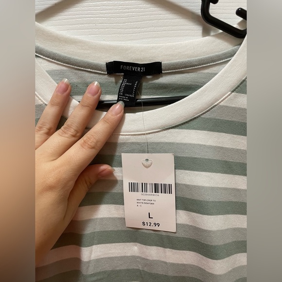 NWT Forever 21 striped crop top - Picture 2 of 2